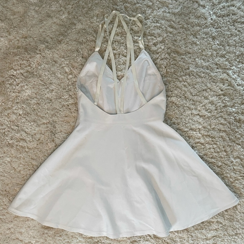 Gorgeous Elizabeth & James Short White Dress